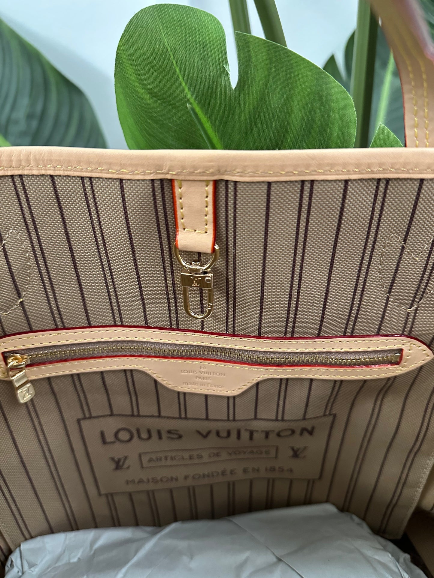 Neverfull Monogram