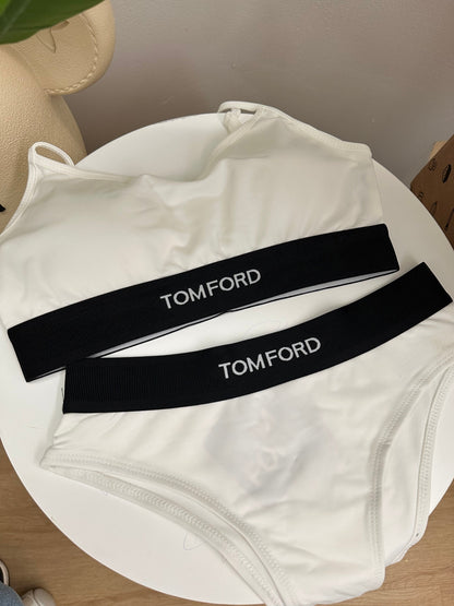 Set tom white