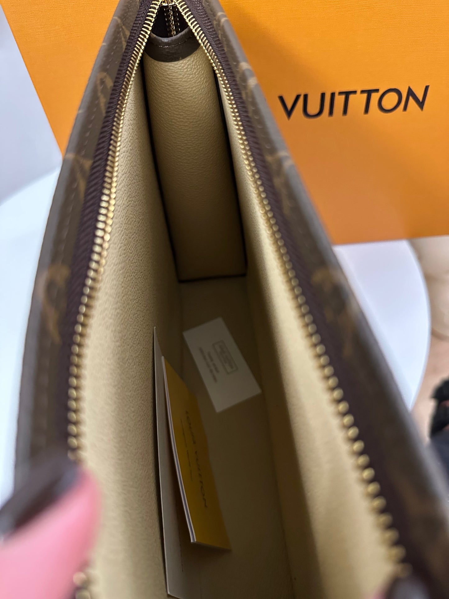Pochette vitty