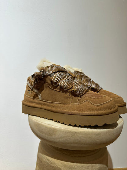 Sneakers ug brown